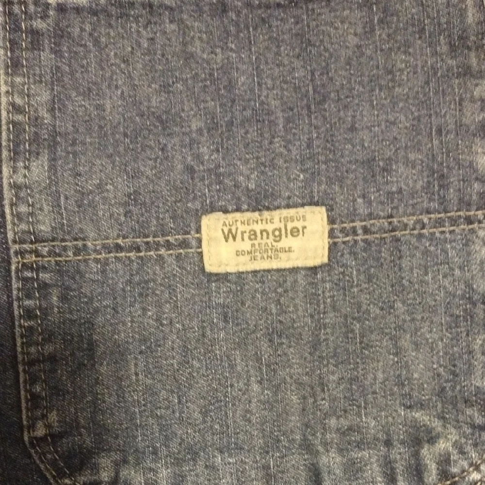 Wrangler Men's Blue Denim Shorts​​ - Picture 3 of 4